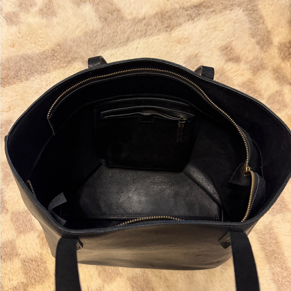 Madewell Zip Top Transport Tote in Black